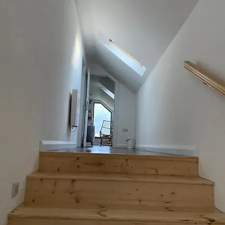 Bill's Barns 2 * كينمير