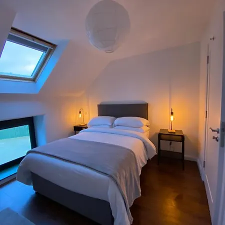 Bill's Barns 2 * كينمير